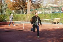 image: Mort sur terre battue