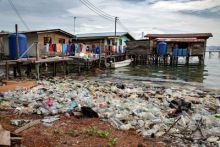 image: Plastique, le suicide collectif ?