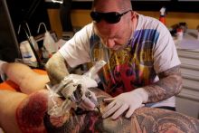 Tattoo Cover : sauveurs de tatouages image: Tattoo Cover : sauveurs de tatouages
