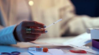 image: ADN Business, la face cachée des tests grand public