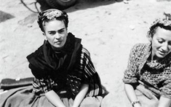 image: Chez Frida Kahlo