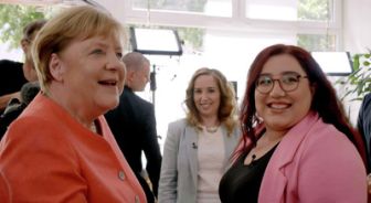 image: Danke, aber ... Zehn Jahre nach Merkels Versprechen