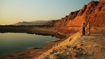 image: De l'ombre à la lumière