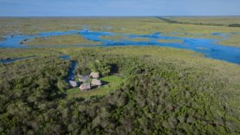 image: Des royaumes de terre et d'eau