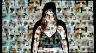 image: Enfants sous influence, surexposés au nom du like