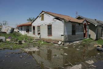 image: Hurricane Katrina: Race Against Time