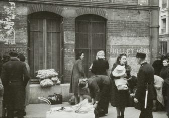 image: La rafle du Vel d'Hiv, la honte et les larmes