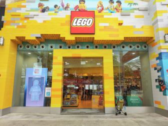 image: Lego : dans les coulisses du n°1 du jouet