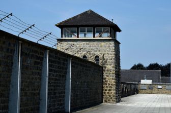 image: Mauthausen, le camp de l'horreur