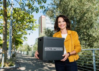 image: Mona mittendrin