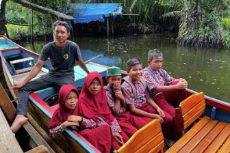 image: Sulawesi - Totenkult und Tradition