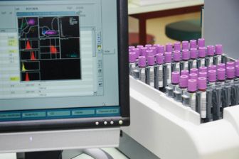 image: Traquer l'invisible - Nos chercheurs face à la menace mondiale des virus et des bactéries