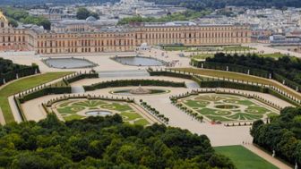 image: Versailles : les 10 secrets du château des rois