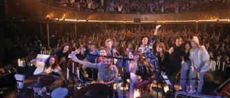 image: Waxx en concert aux Folies Bergère